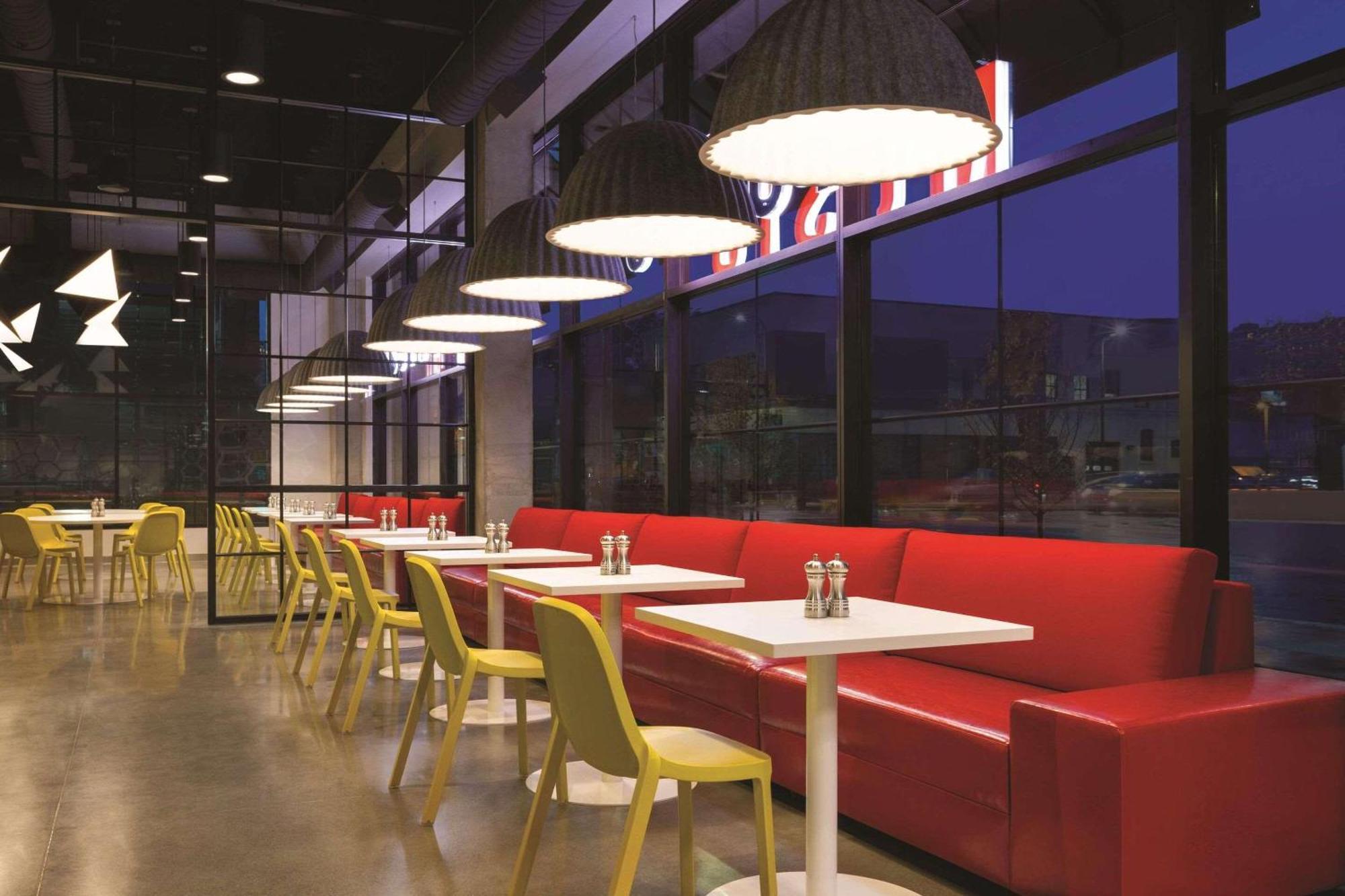 Radisson Red Minneapolis Downtown 외부 사진